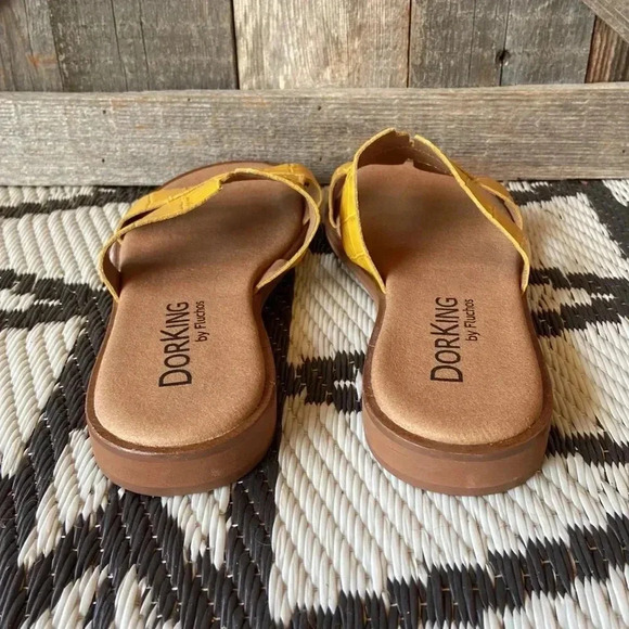 Dorking by Fluchos | Sandals - Picture 4 of 7